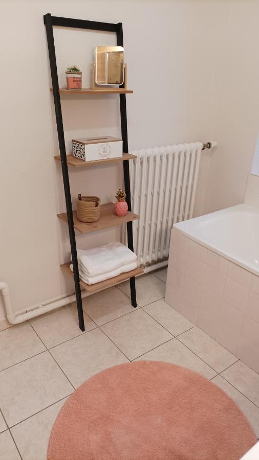 Loudeac : Appartement T2 Chaleureux Centre Ville Exterior foto