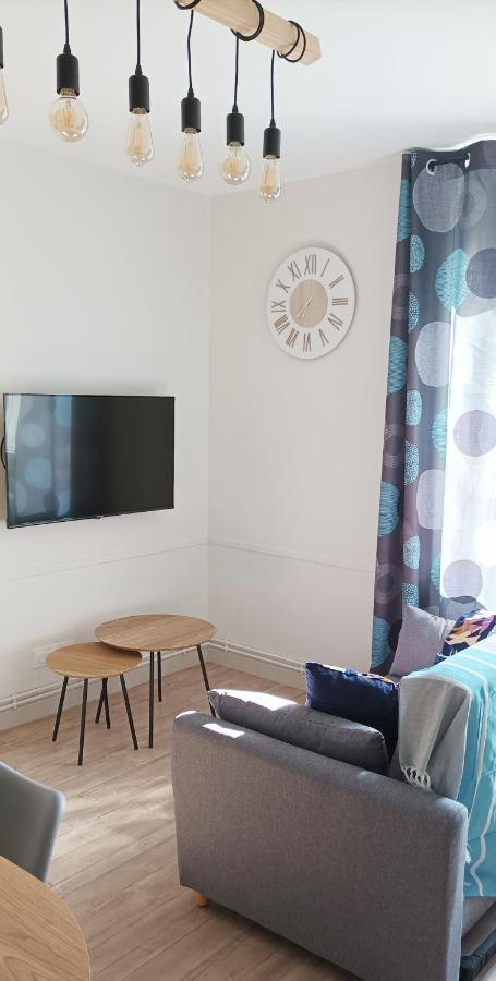 Loudeac : Appartement T2 Chaleureux Centre Ville Exterior foto