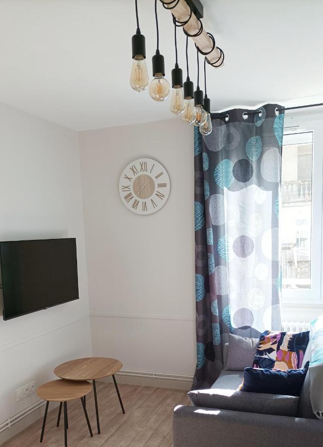 Loudeac : Appartement T2 Chaleureux Centre Ville Exterior foto
